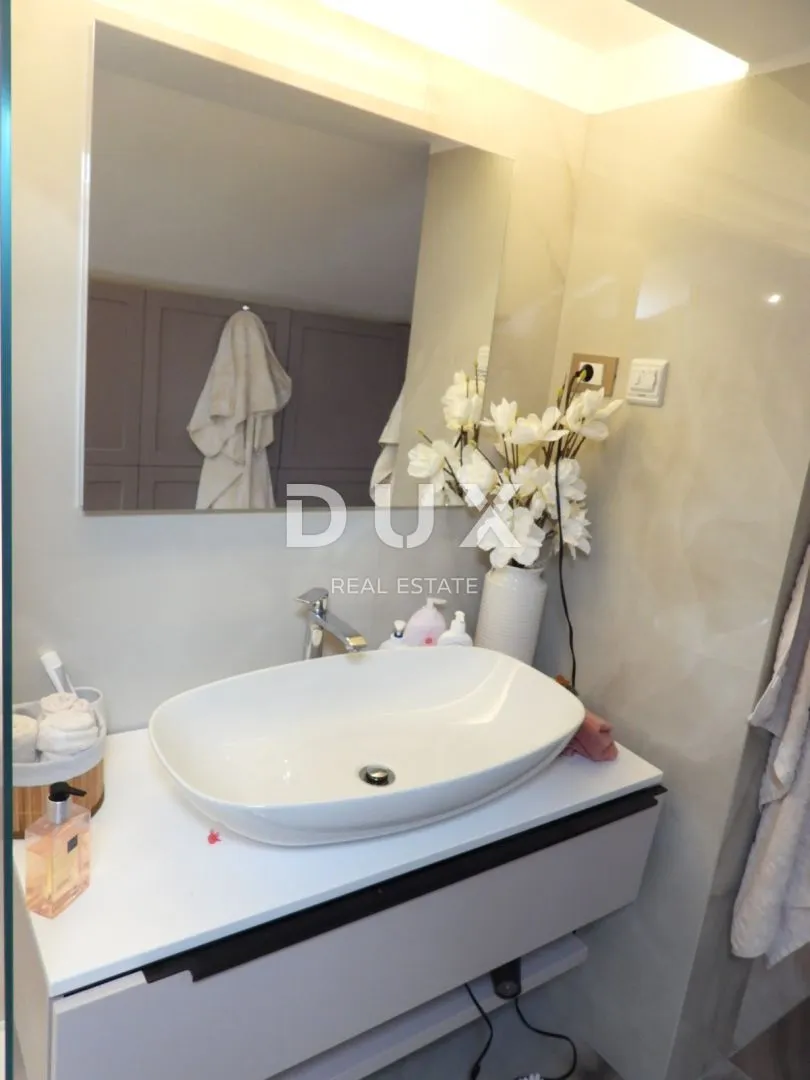 opatija, centar- eksluzivno uređen dvoetažni stan 4s+db 165m2 - slika 43
