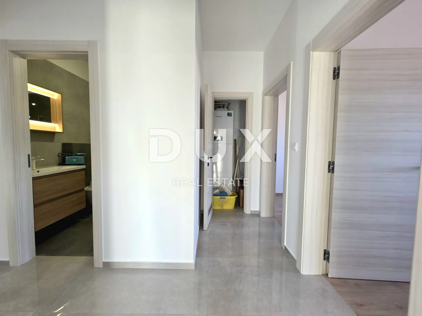 istra, šišan - apartmanska kuća s dvije stambene jedinice i pomočnim objektom - slika 53