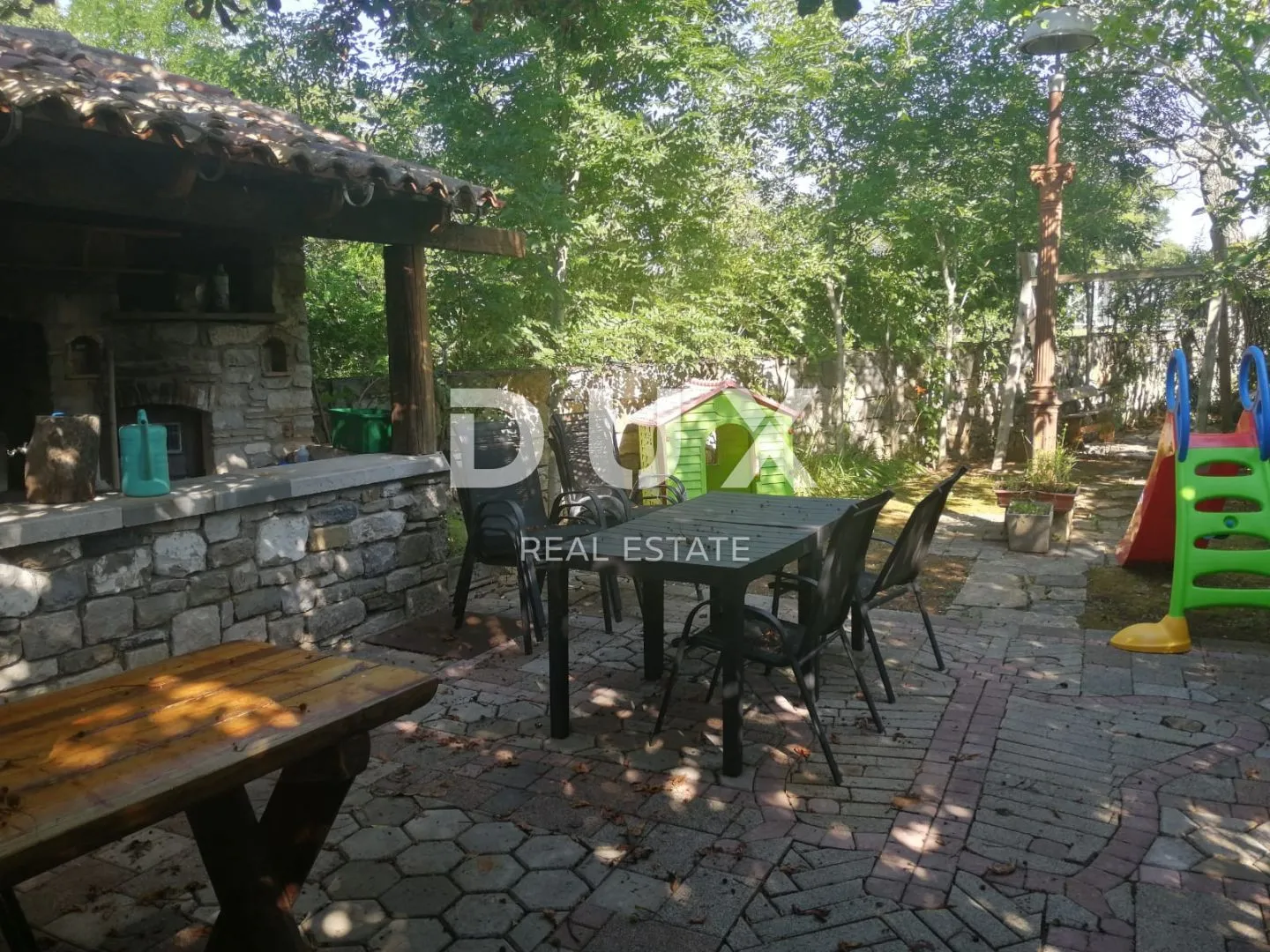 istra, roč - hostel - stambeno-poslovna zgrada 550 m2 - slika 8