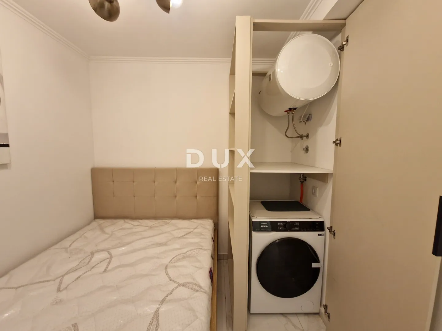istra, labin – stan, 81 m², terasa, vrt i pogled na grad - slika 21