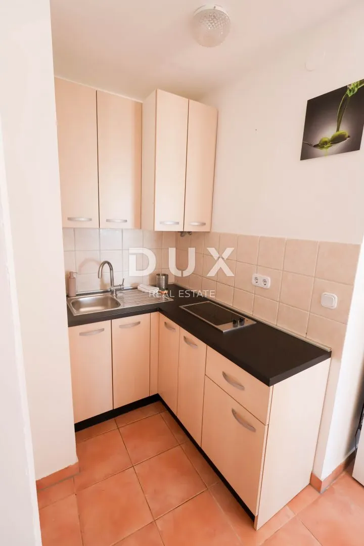 otok pag, pag - apartmanska kuća s restoranom u centru do mora - slika 20