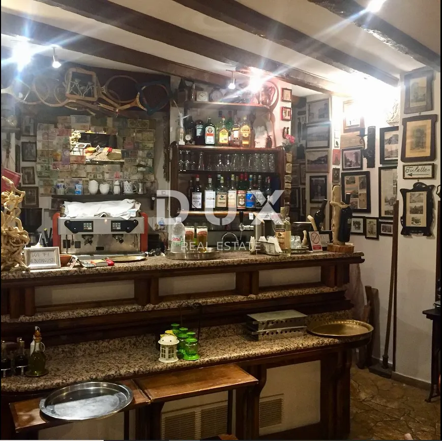 otok cres - stambeno-poslovni objekt u staroj jezgri - slika 6