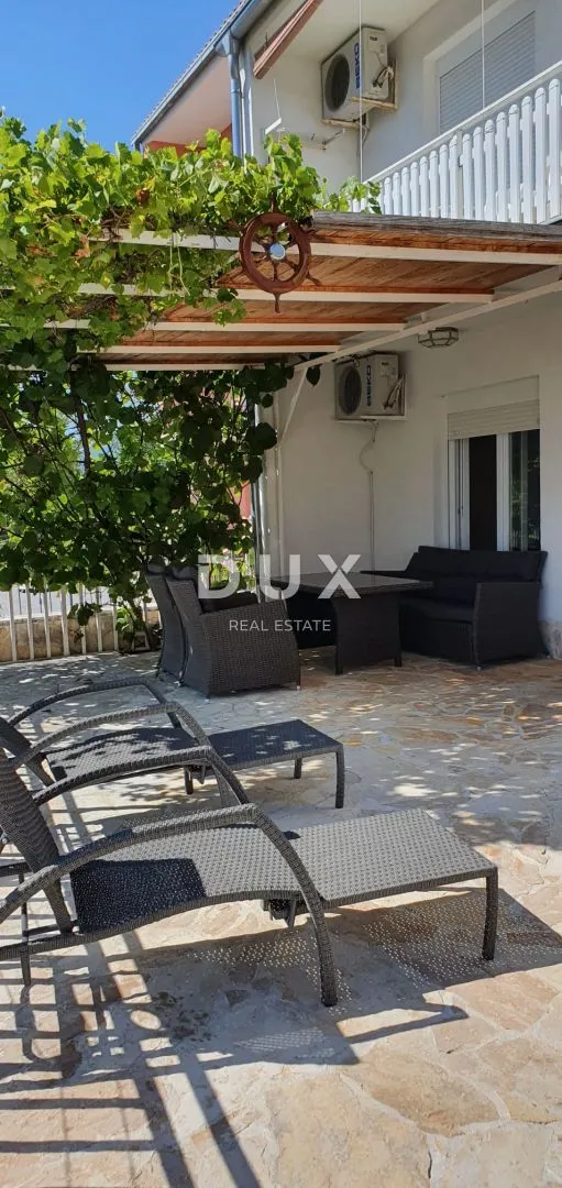 novi vinodolski - kuća u mirnom predjelu s 5 apartmana - slika 3