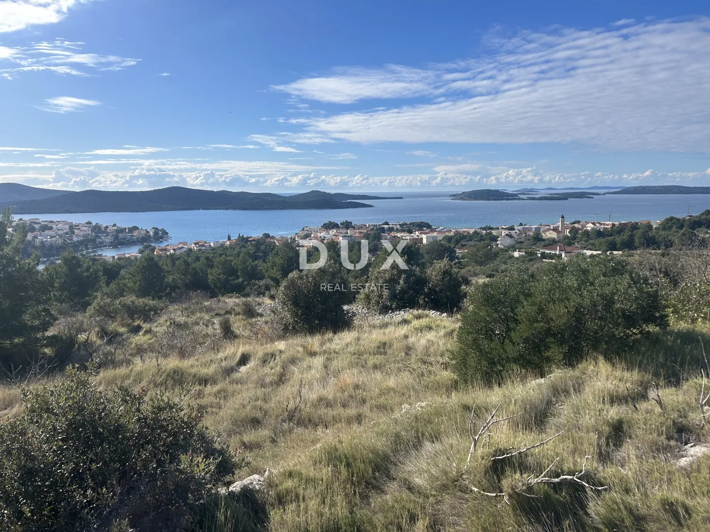 šibenik, žaborić – zemljište s top pogledom za vile s bazenima - slika 3