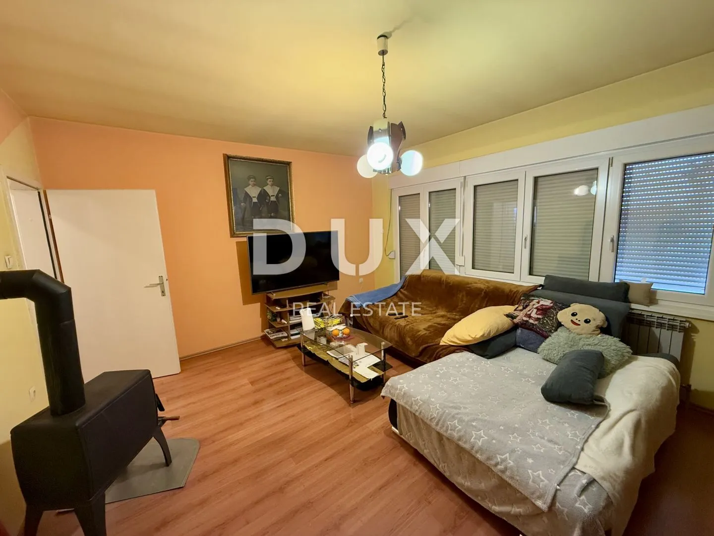 dugo selo, lukarišće - prostrana poslovno-stambena kuća 330m2 + okoliš 800m2 - slika 18