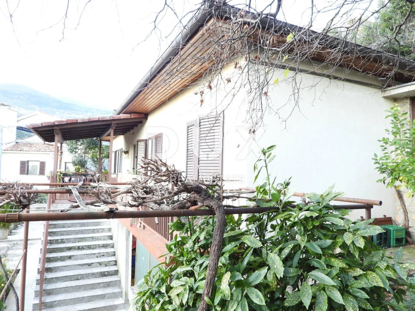 opatija, ika - kuća 139m2 2.red do mora + okućnica 939m2 - slika 5