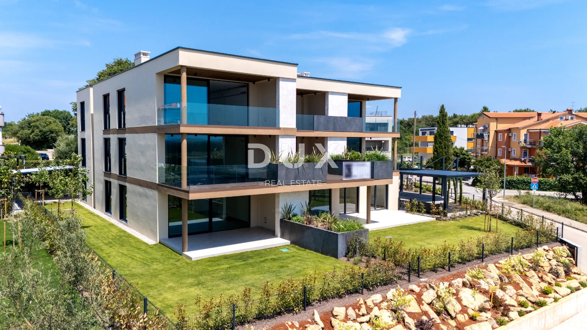 istra, novigrad - stan s vrtom u luksuznoj novogradnji - slika 2