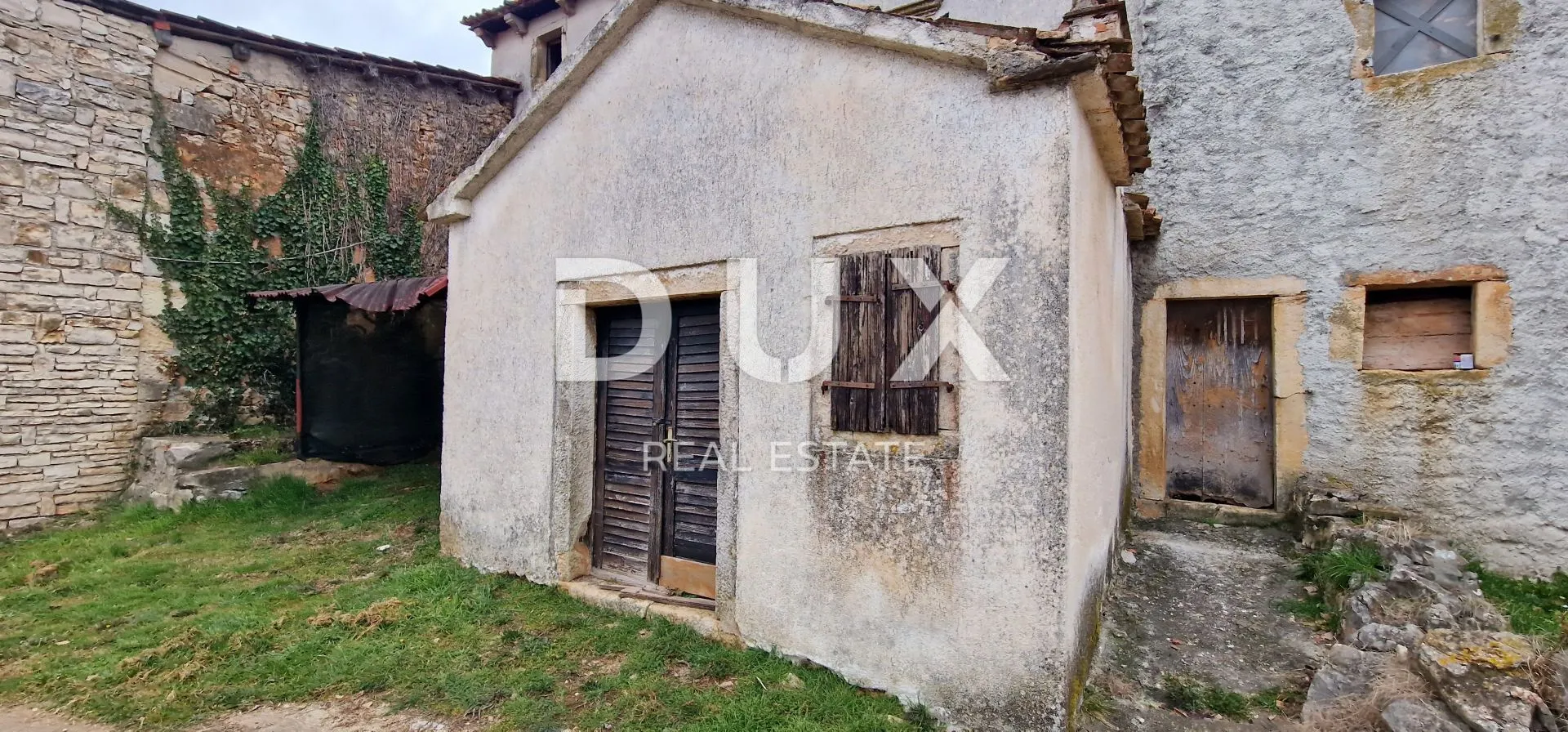 istra, motovun, okolica - dvije kuće za adaptaciju s dvorištem - slika 10