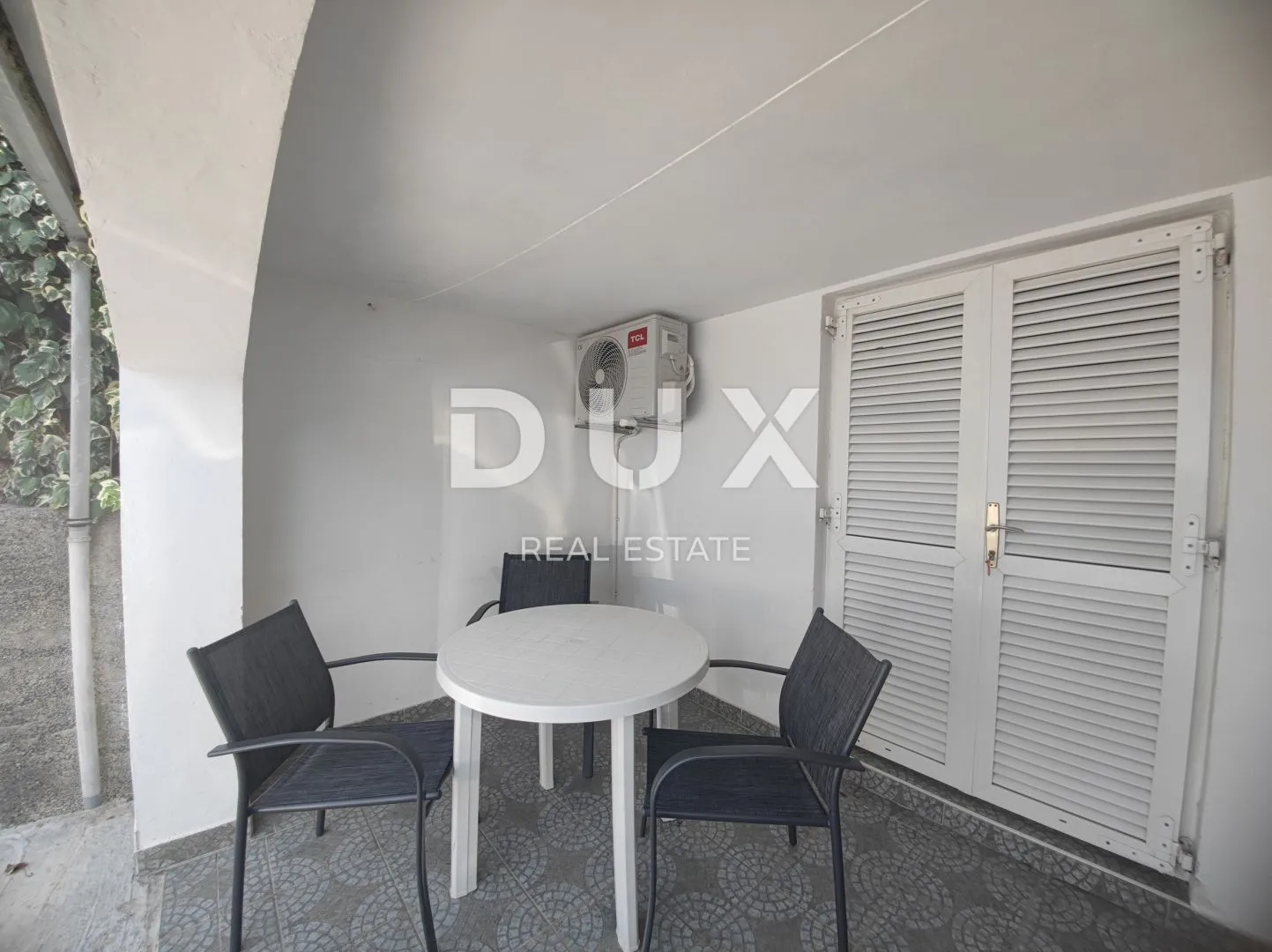 jadranovo - apartmanska kuća s pogledom na more - slika 15