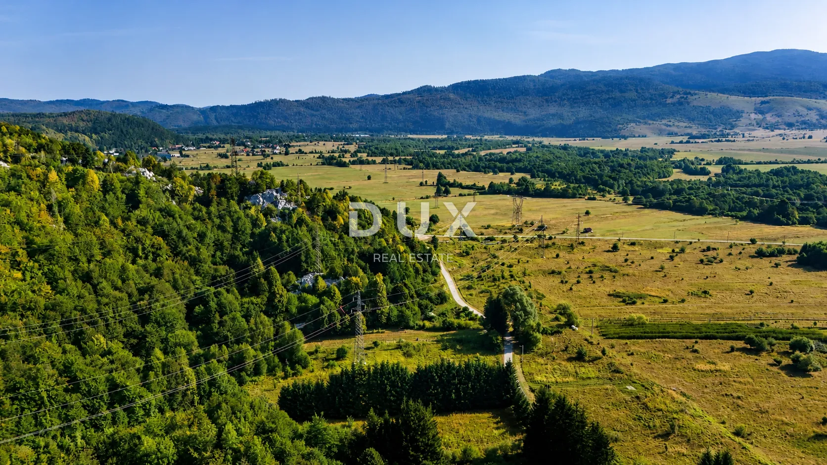 gorski kotar, lič, drvene kuće, tri sobe, 84m2+25m2 - slika 24