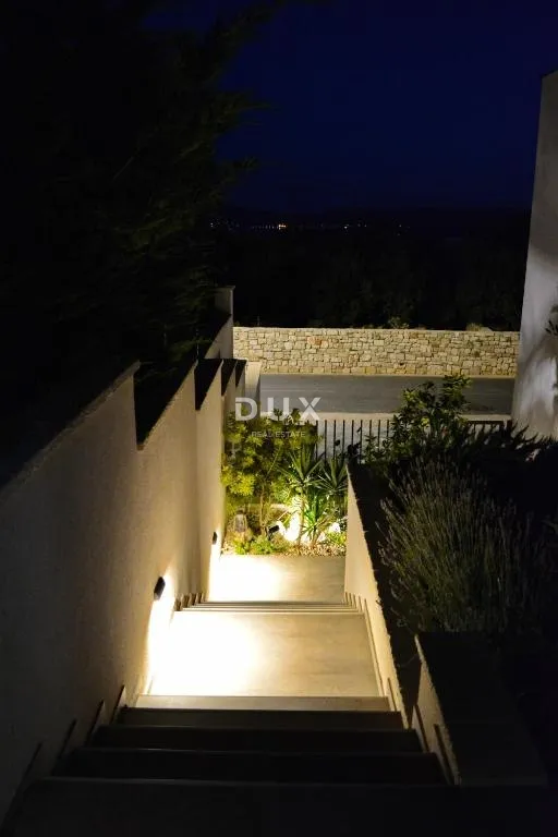 biograd, sv. filip i jakov, kuća, 110 m², vrt, bazen - slika 18