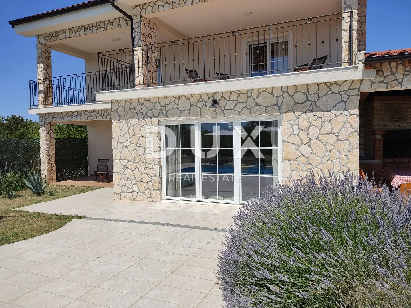otok krk - luksuzna vila s panoramskim pogledom na more - slika 7