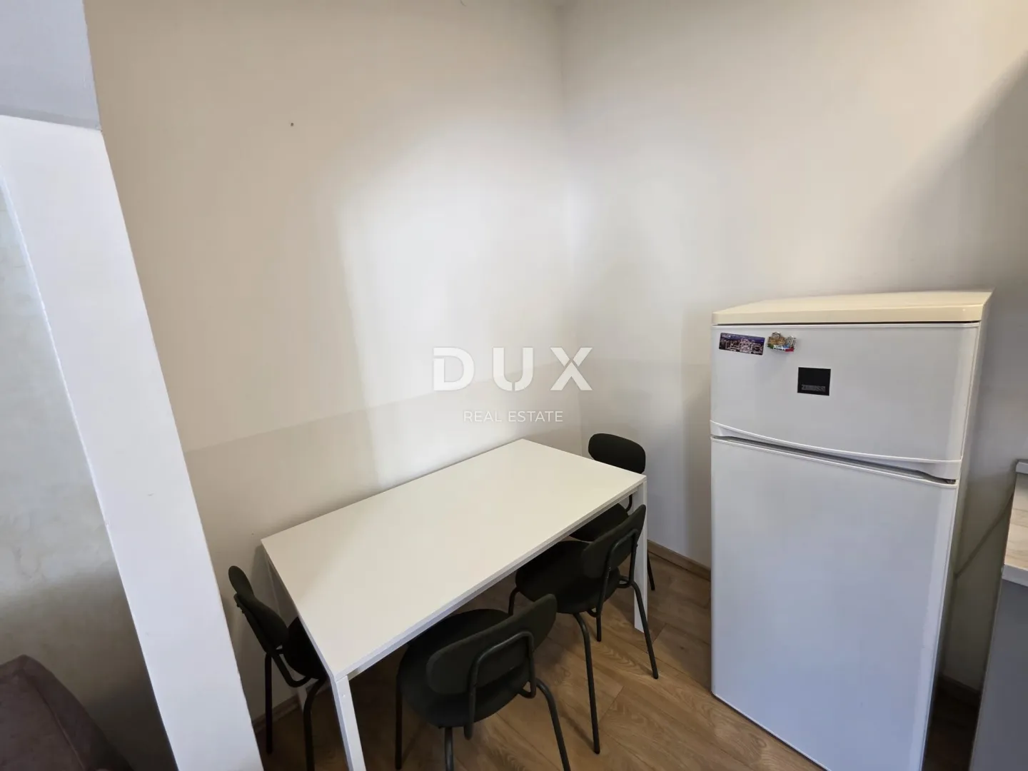pula, centar, 1-sobni stan, 38 m2, pješačka zona, useljiv - slika 5
