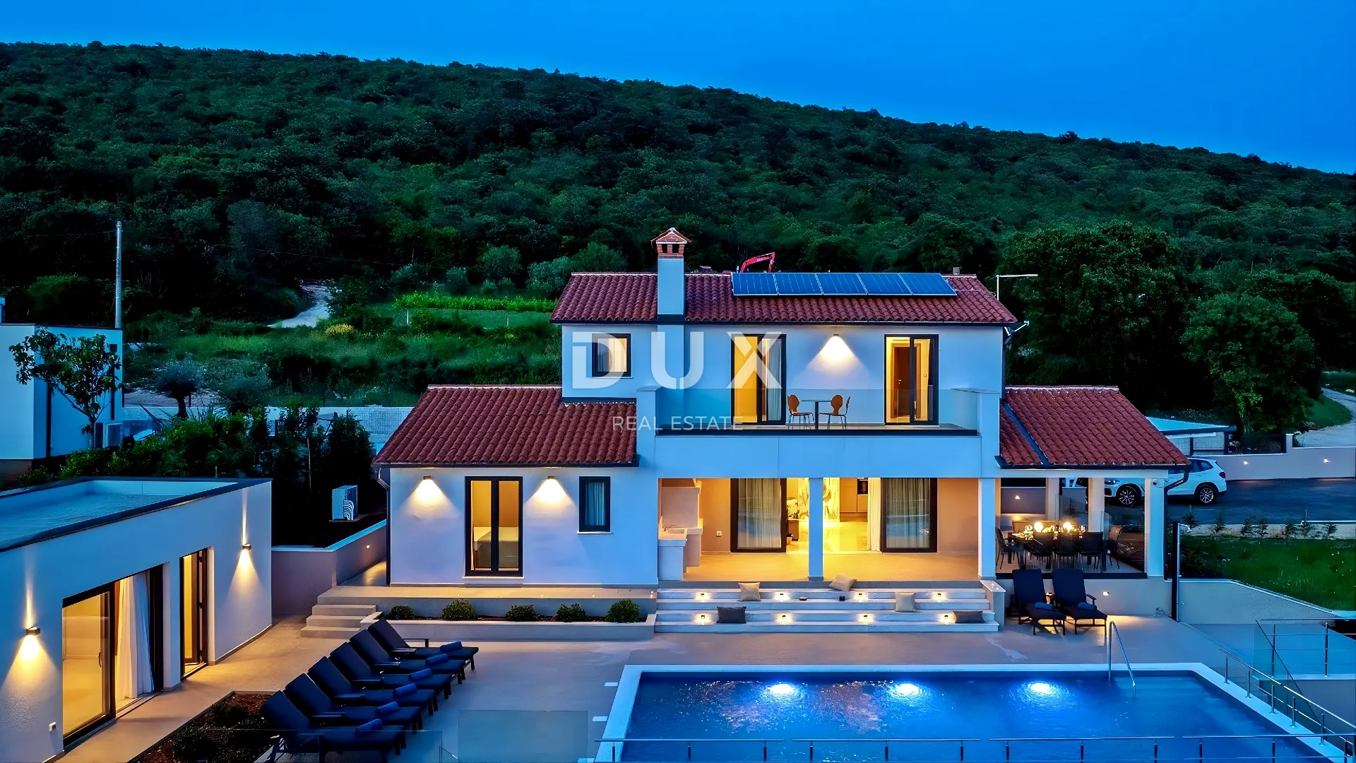 ISTRA, LABIN - Kuća s bazenom i panoramskim pogledom