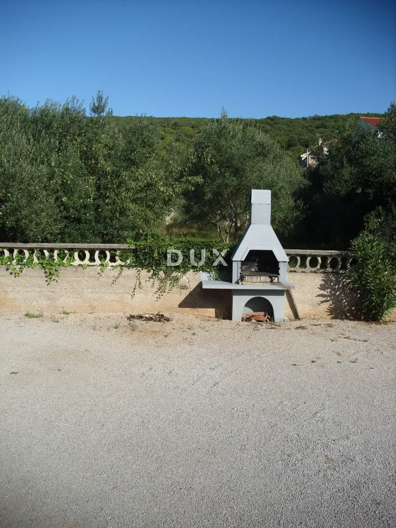 otok krk, punat - samostojeća kuća sa bazenom 500 m od mora - slika 49