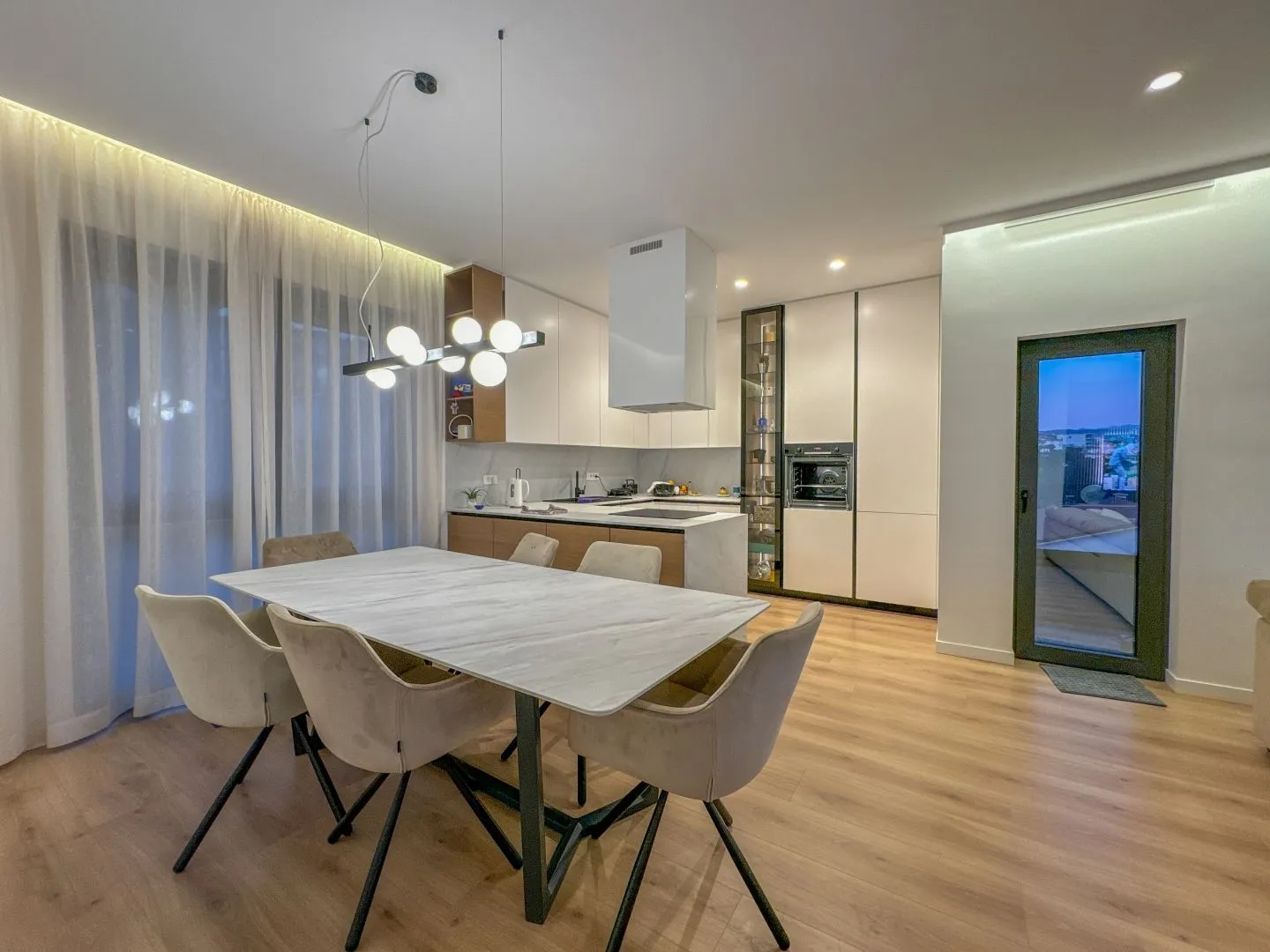 opatija, centar - ekskluzivni penthouse s pogledom, bazenom i garažom - slika 9
