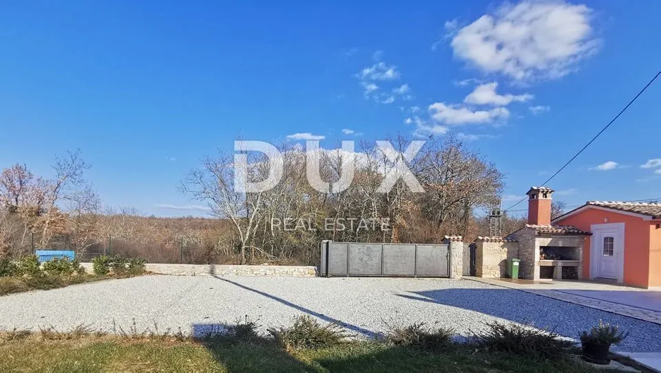 istra, višnjan - imanje s dvije kuće i pogledom na more - slika 12