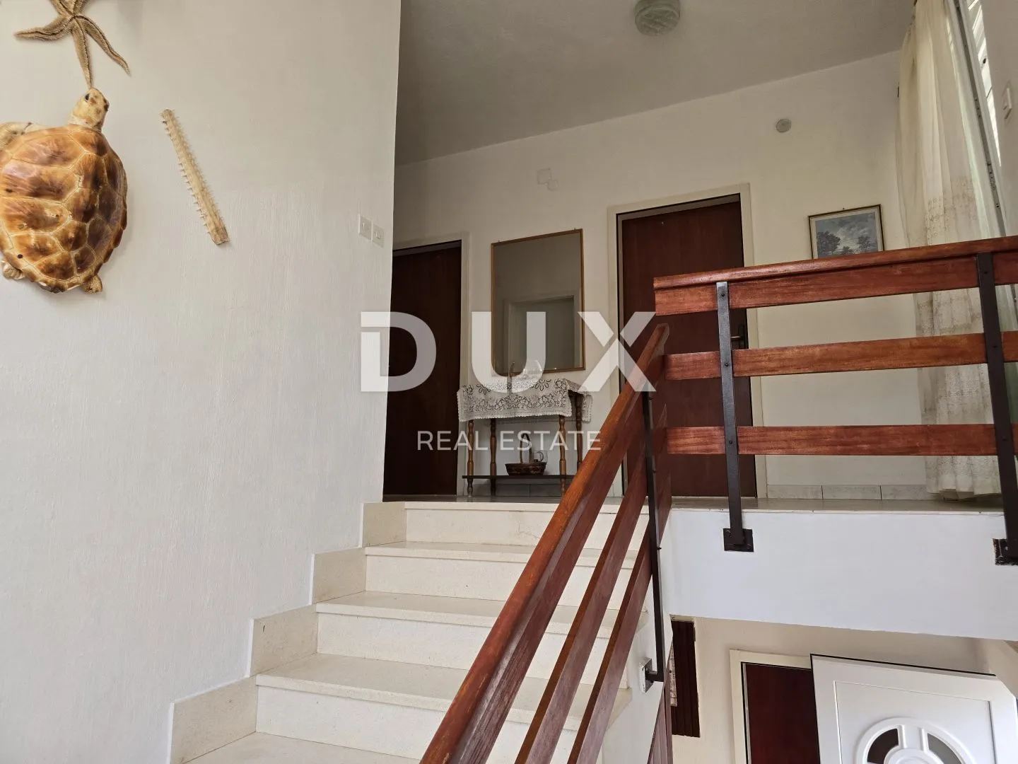 trogir, čiovo - kuća prvi red do mora - slika 20