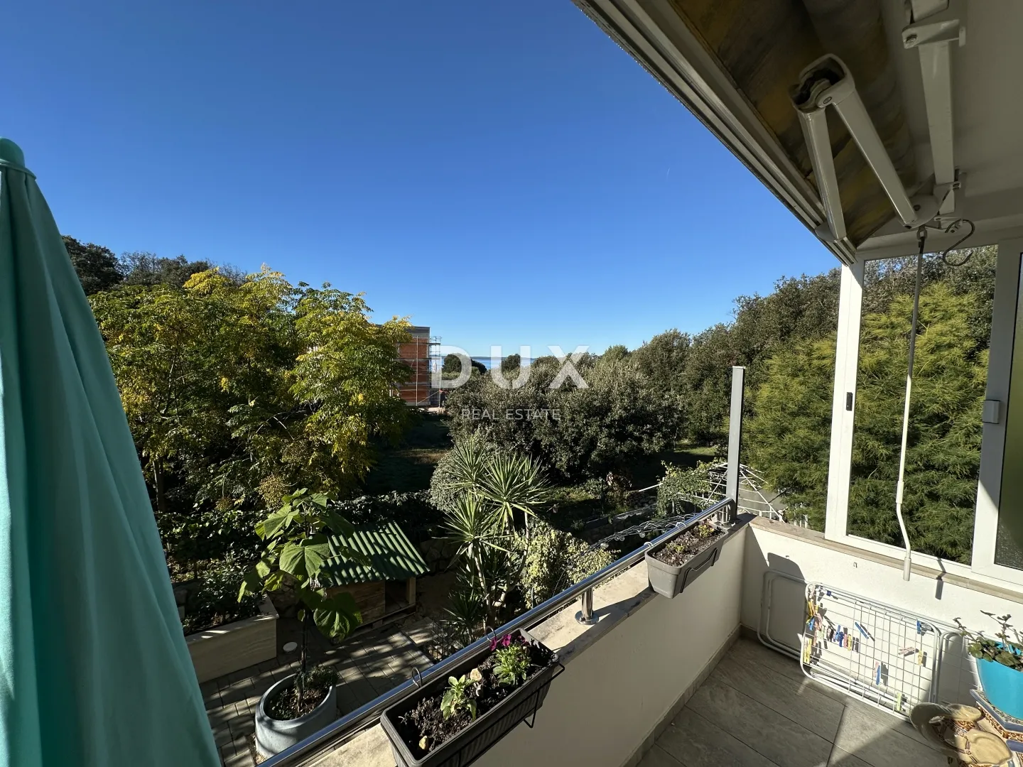 zadar, diklo – atraktivan apartman s vrtom i pogledom na more! - slika 19