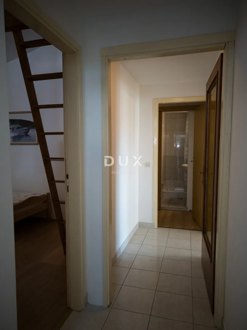 dalmacija, vodice - stan na katu s pogledom na more - slika 11