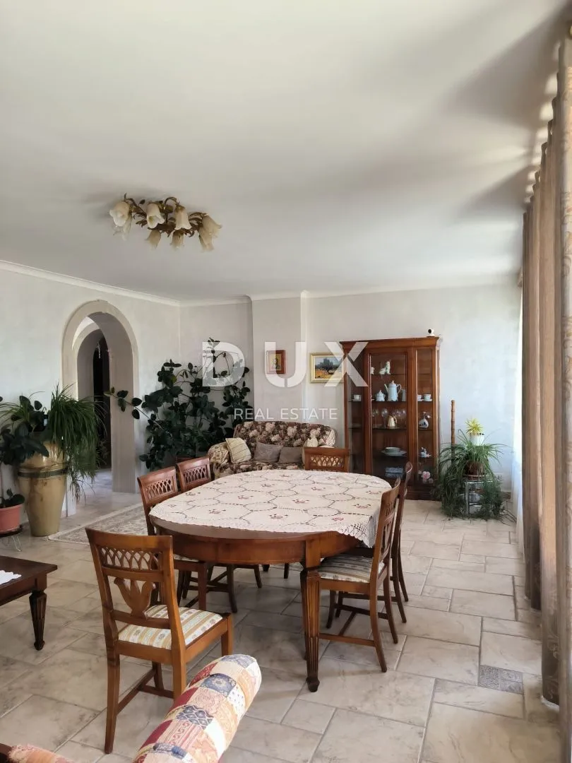 istra, umag - raskošna vila prvi red do mora! - slika 66
