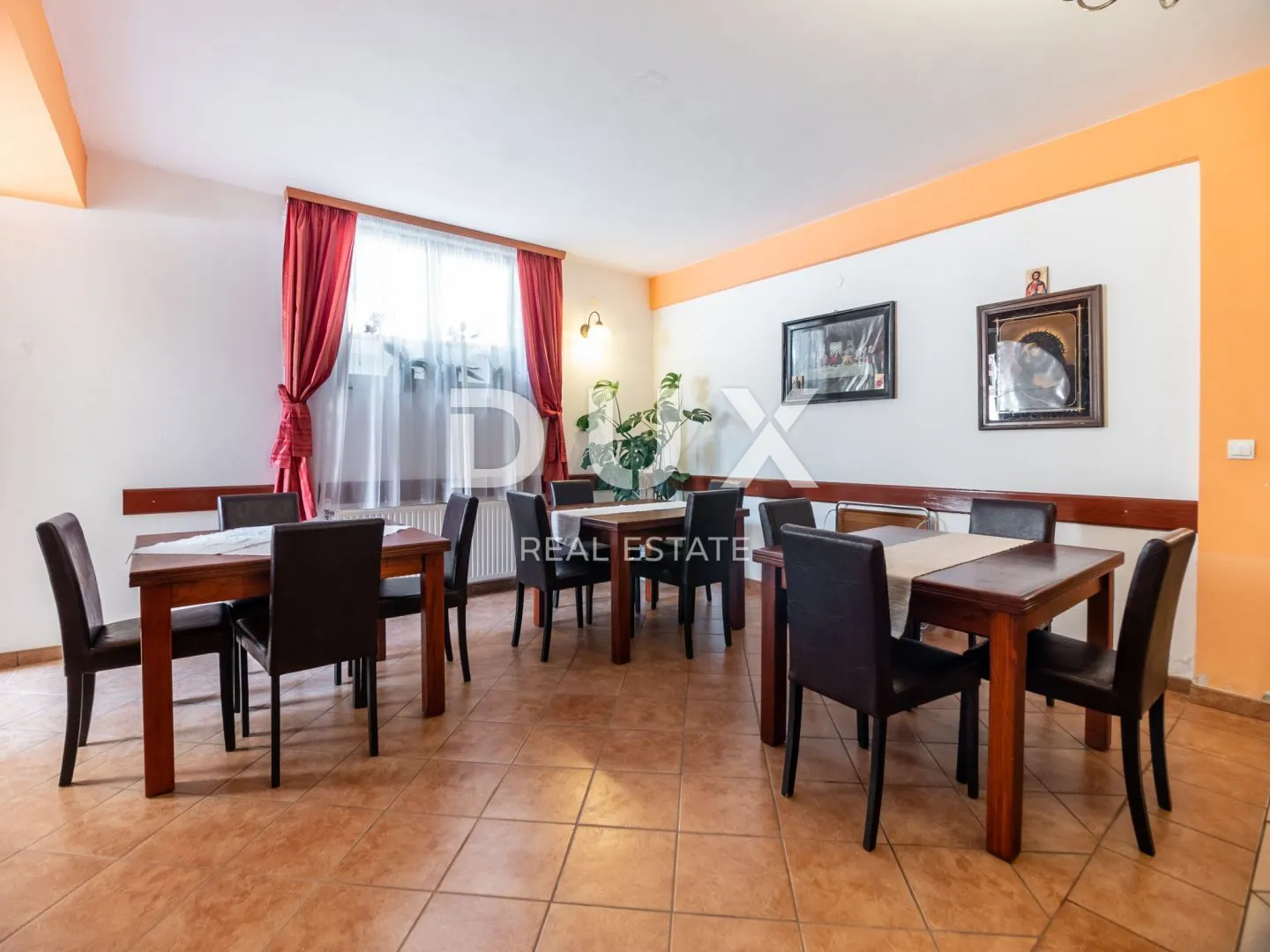 istra, peroj - atraktivna apartmanska kuća s bazenom i pogledom na more! - slika 49