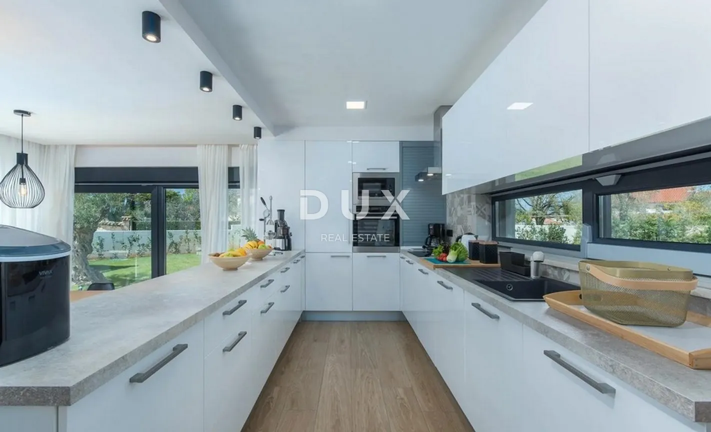 istra, poreč - moderna istarska vila s grijanim bazenom, 201m2 - slika 11
