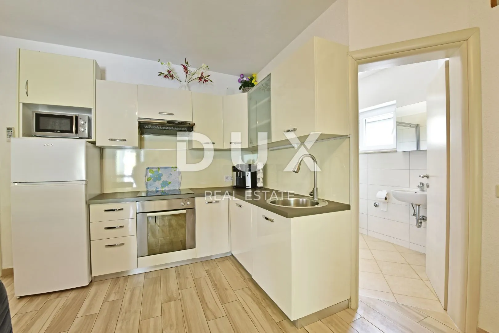 istra, poreč - apartmanska kuća sa bazenom - slika 11