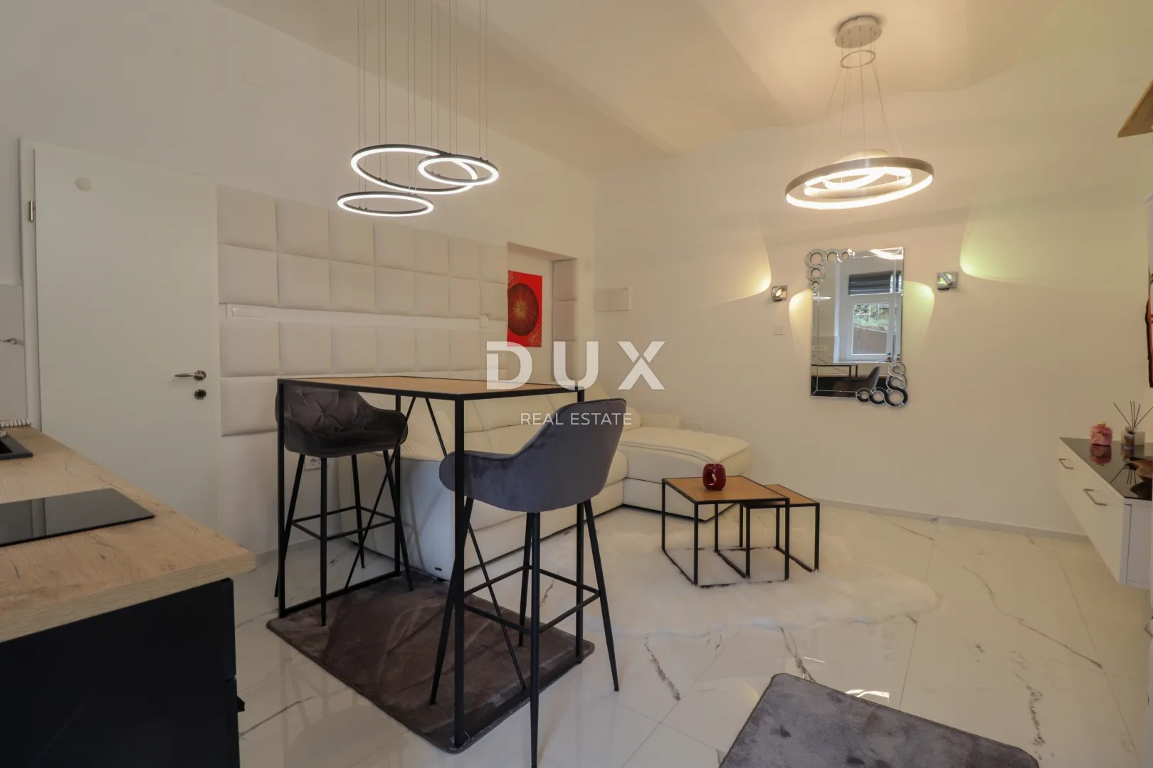 opatija, centar - studio apartman u povijesnoj vili drugi red do mora, uređen! - slika 3