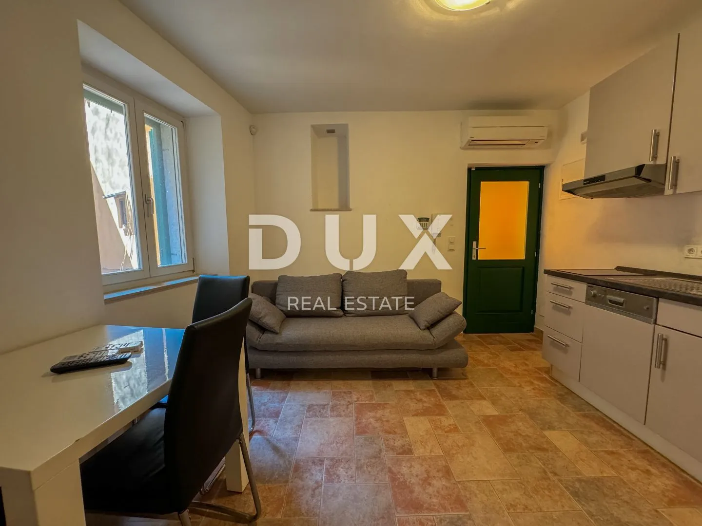 rovinj, centar – vrhunsko uređeni objekt u srcu rovinja s krovnom terasom, pogled, jacuzzi - slika 23