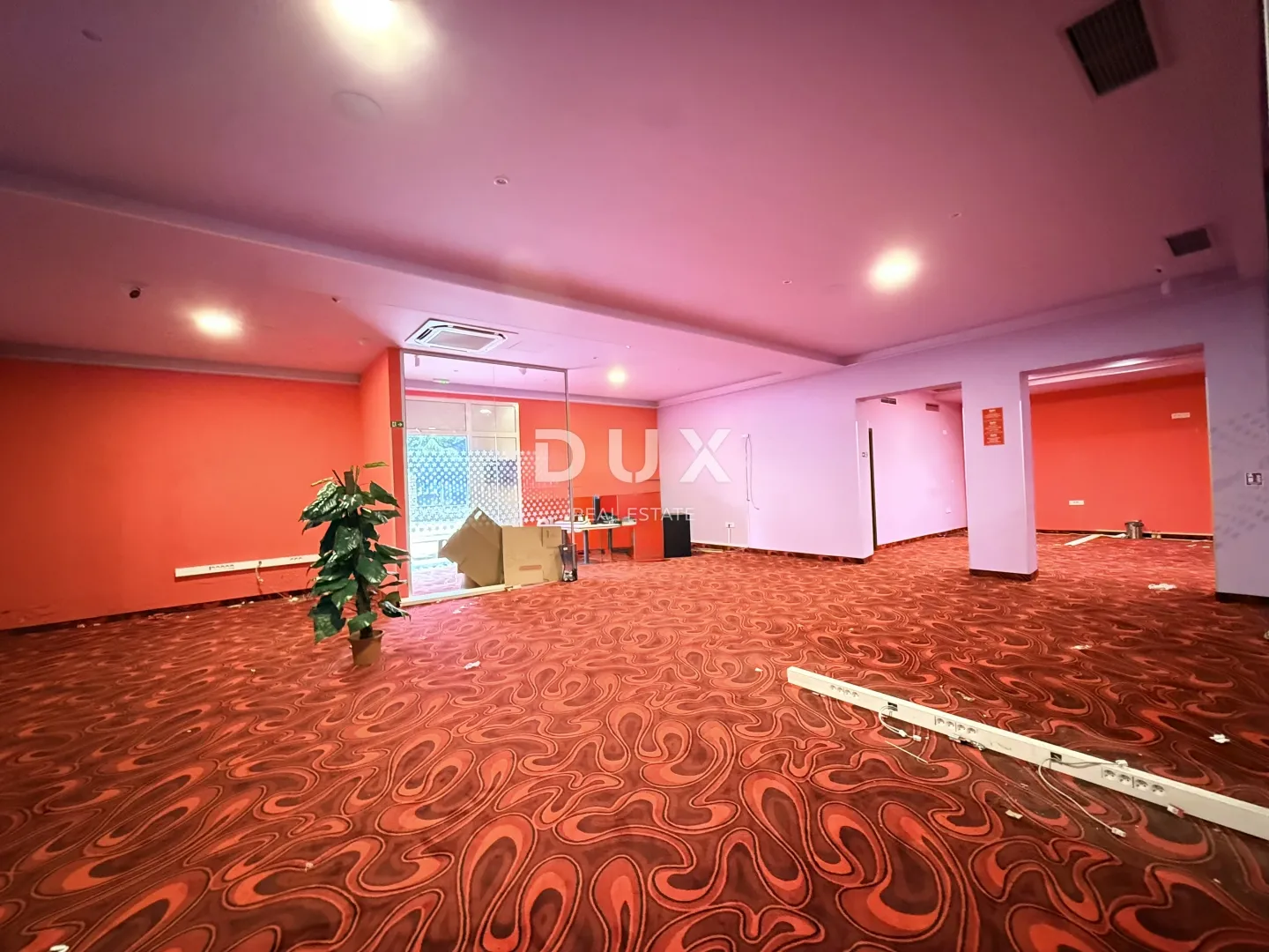 kvarner, kostrena – pp u prizemlju, (uvjeti za casino) frekventna lokacija, veliki parking - slika 23