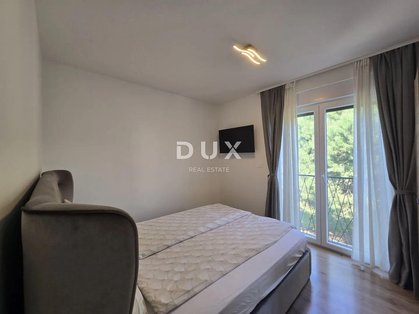 istra, pula - moderna villa nedaleko od centra! - slika 16