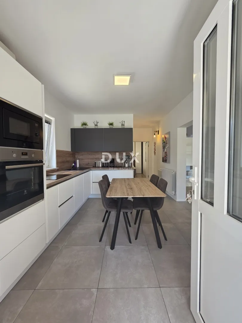pula, nova veruda, kuća, 290 m2, 3 stambene jedinice - slika 55