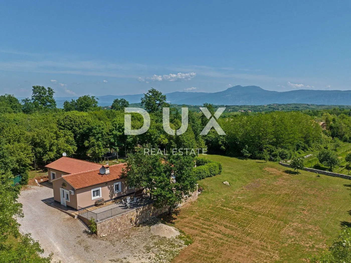 istra, labin - kuća s bazenom na osami - slika 30