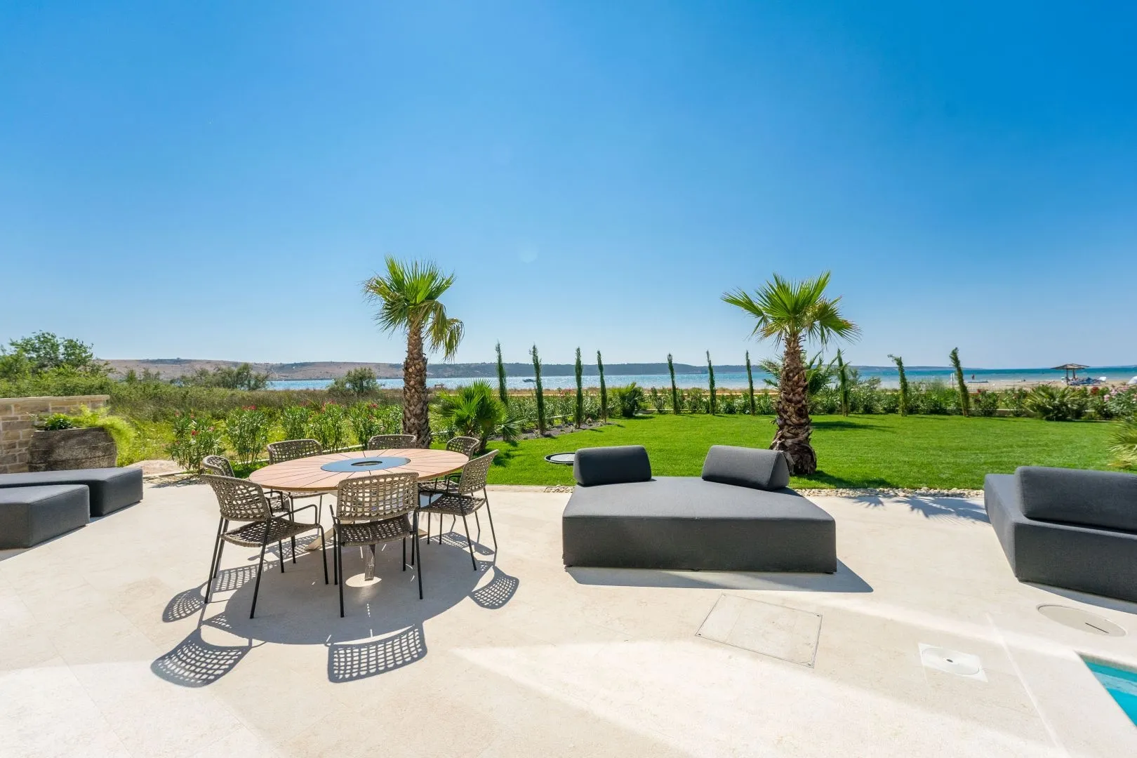 zadar, ljubač - luksuzna vila 1. red do mora - slika 35