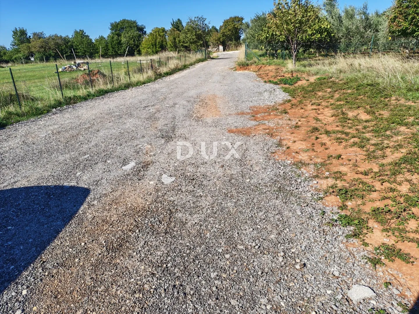istra, loborika - građevinsko zemljište 1085 m2! - slika 6
