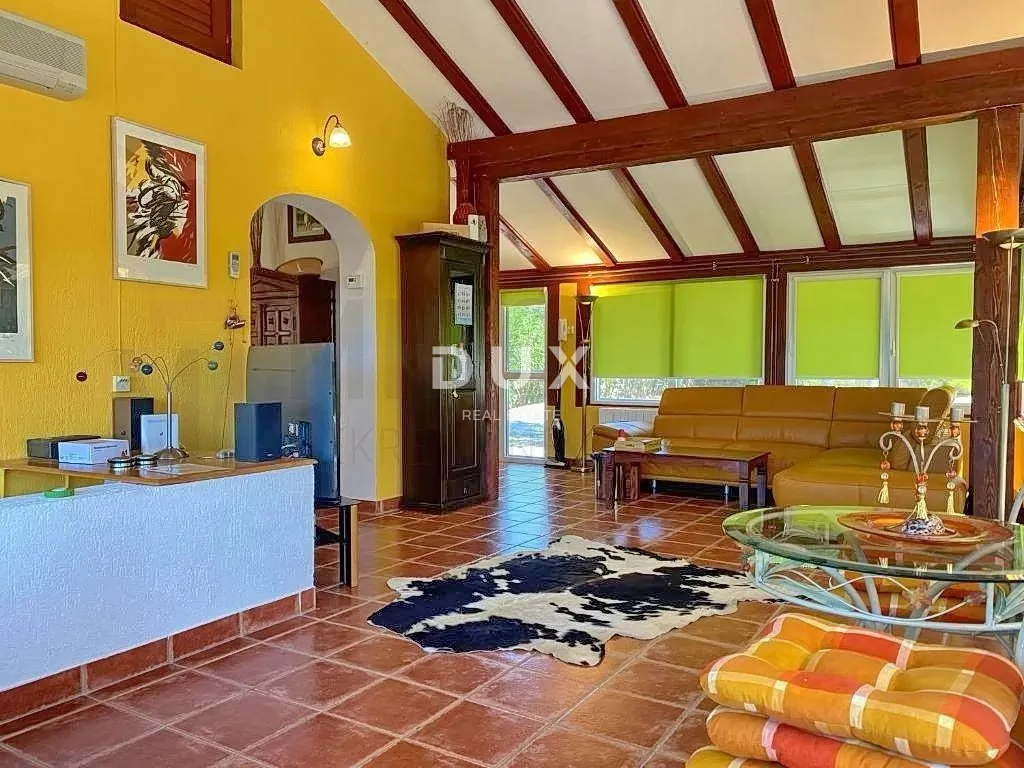 otok krk, šotovento - samostojeća kuća s bazenom i 700 m2 okućnice - slika 15