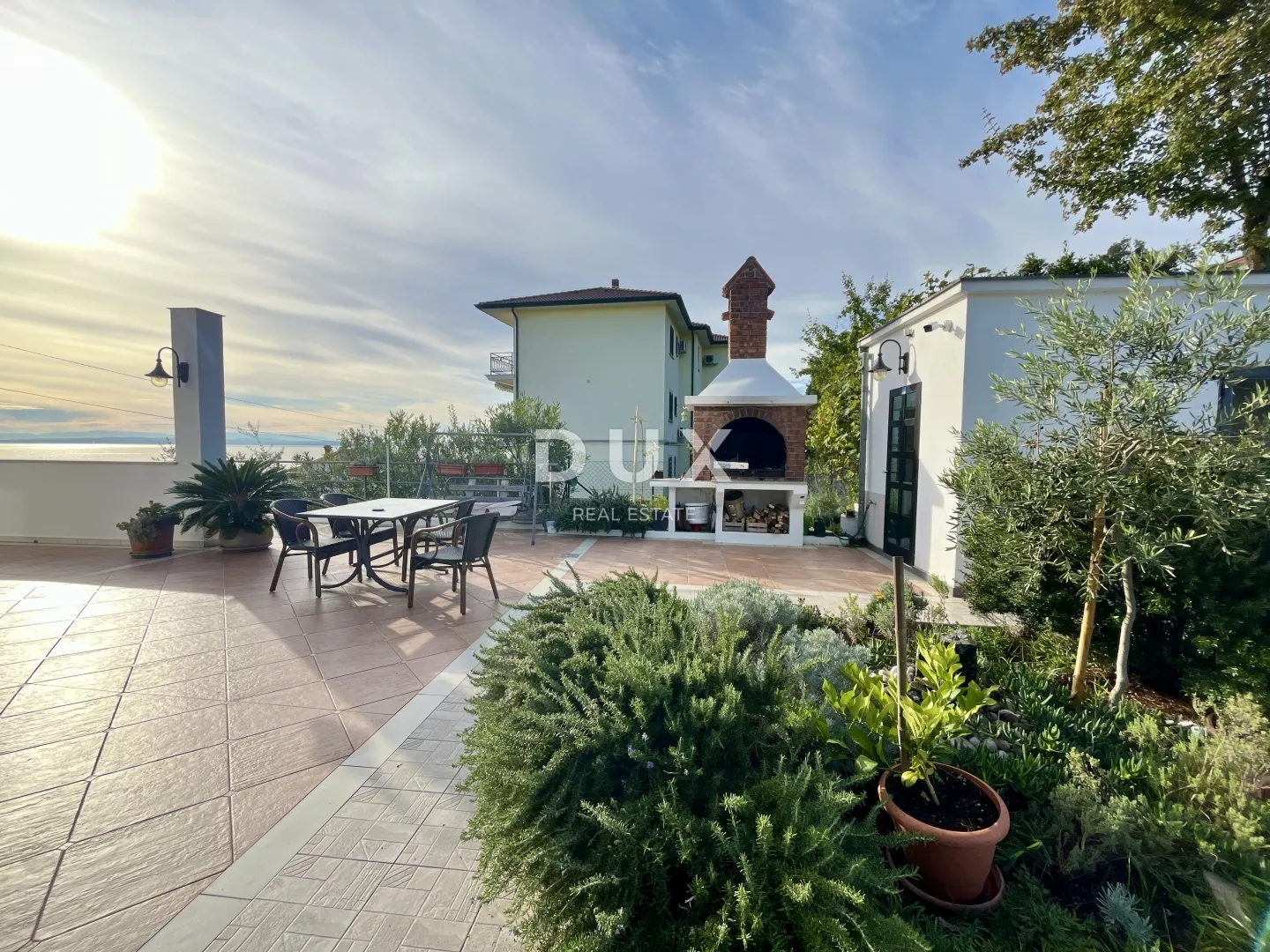 opatija, lovran - turistički objekt s uređenima apartmanima – 300 m od mora! - slika 26
