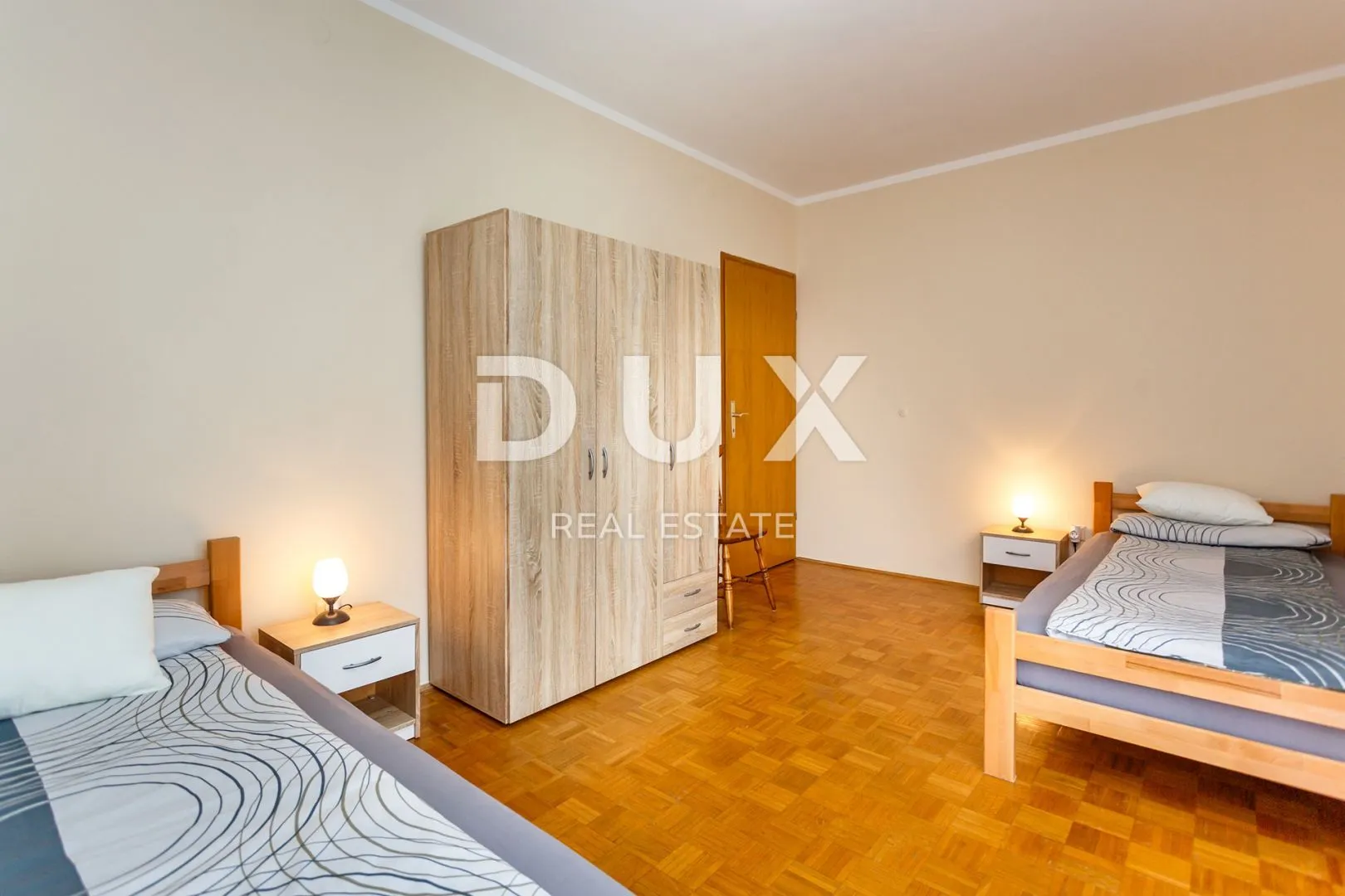 otok krk, malinska - renovirana apartmanska kuća u blizini mora - slika 28