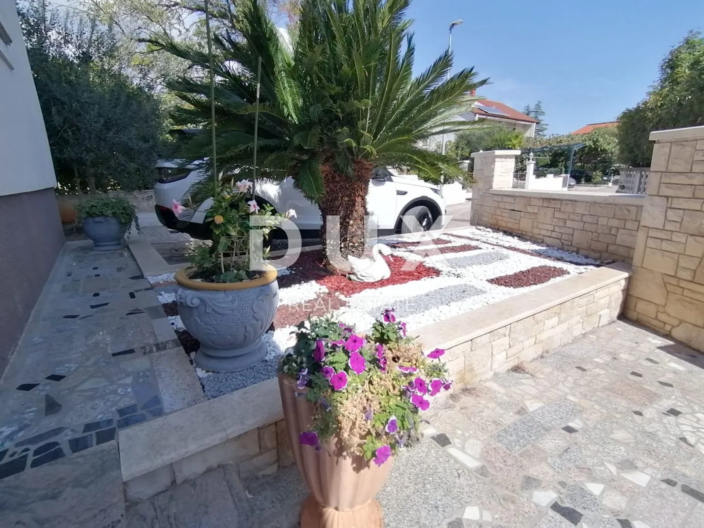 istra, medulin - obiteljska kuća 200m od mora! - slika 11