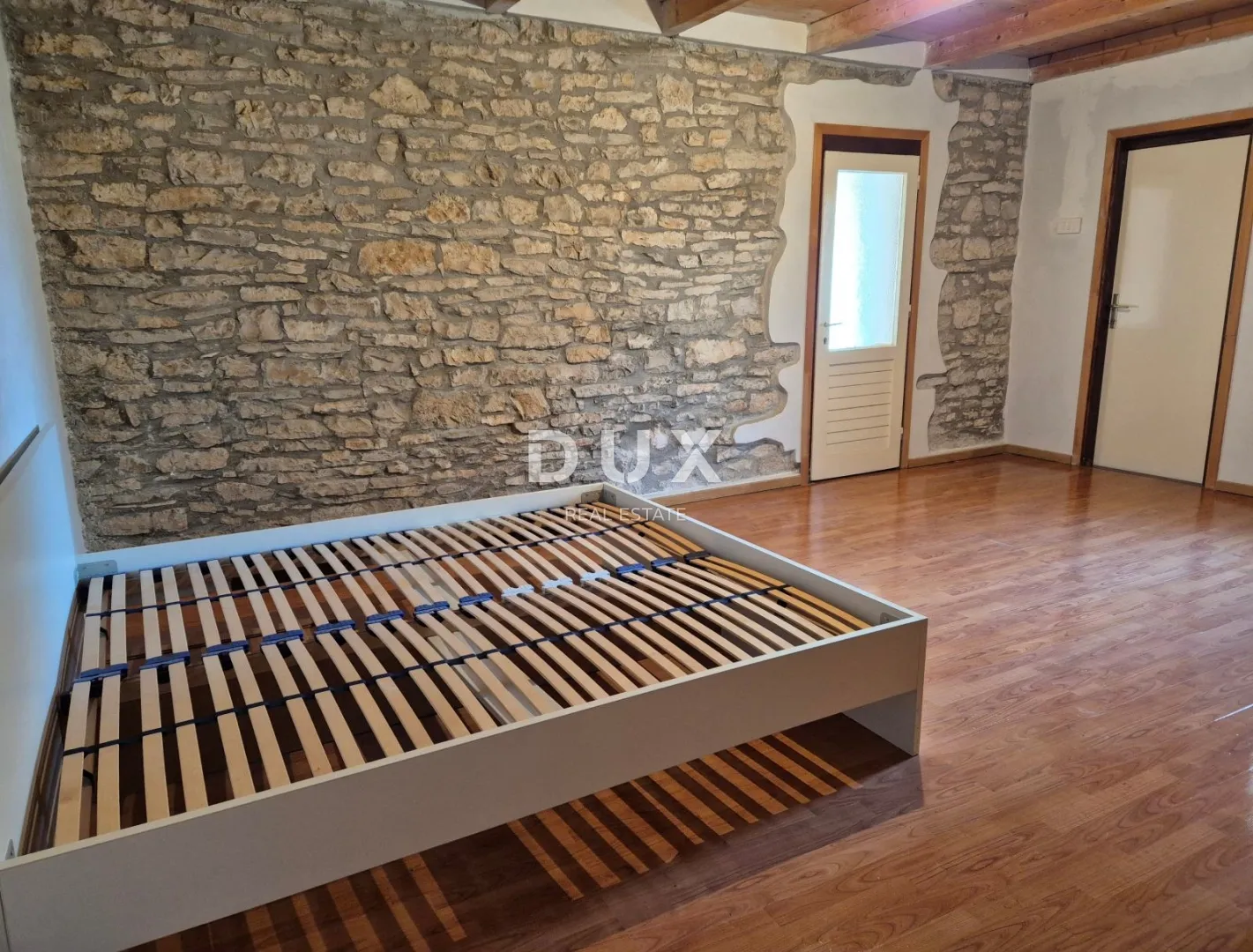istra, marčana - samostojeća kamena kuća s potencijalom - slika 12