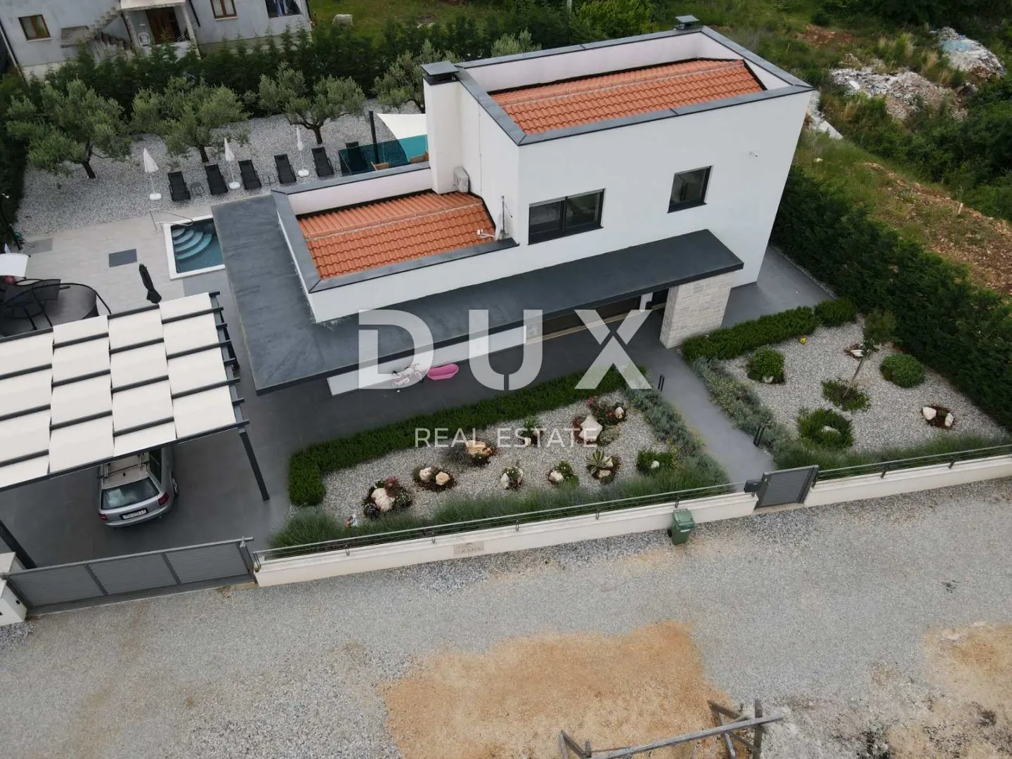 istra, višnjan - moderna vila s bazenom - slika 63