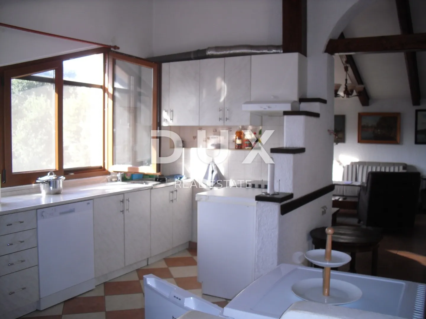 rijeka, krimeja - stan na drugom katu od 125 m2 - slika 12