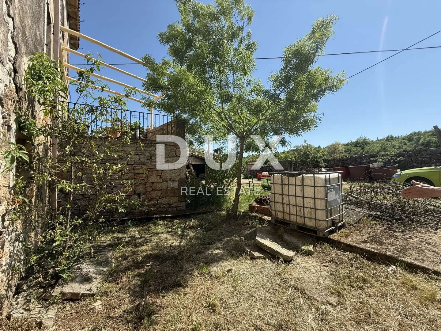 istra,grožnjan - autentična istarska kuća s dodatnim građevinskim zemljištem - slika 11