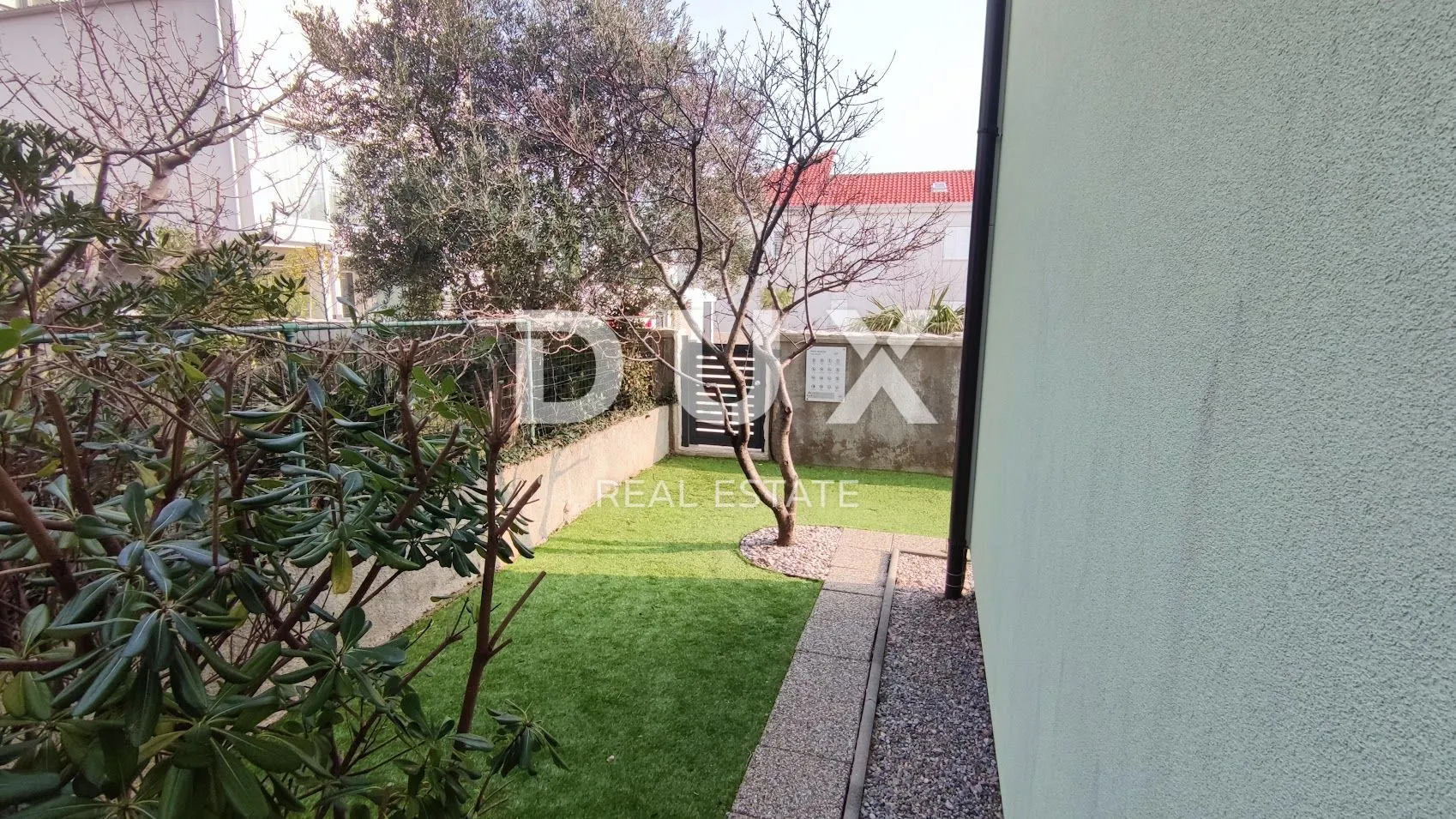 otok krk, baška - dvojna kuća sa dva apartmana - slika 16
