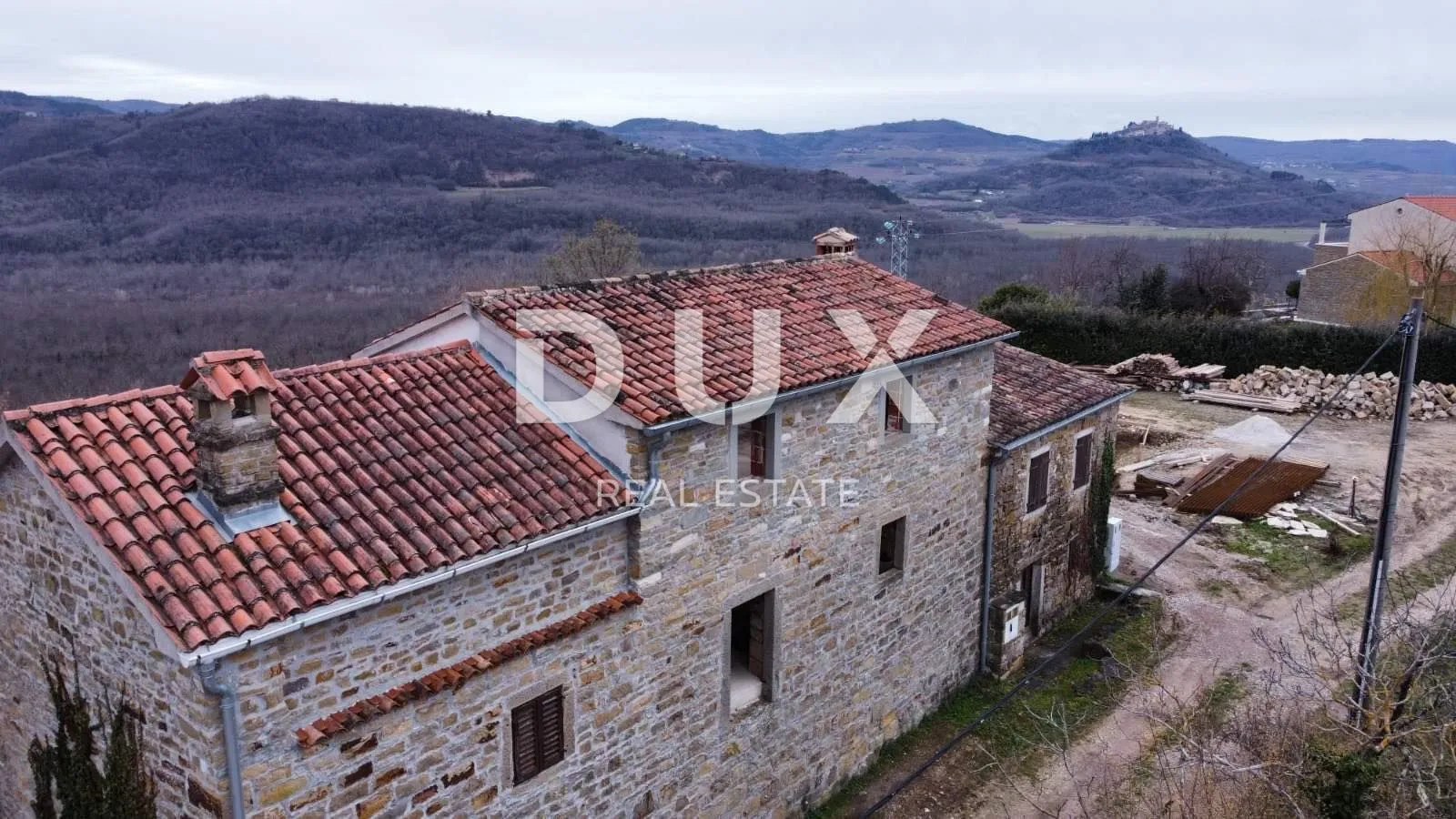 istra, motovun - kuća s panoramskim pogledom - slika 1