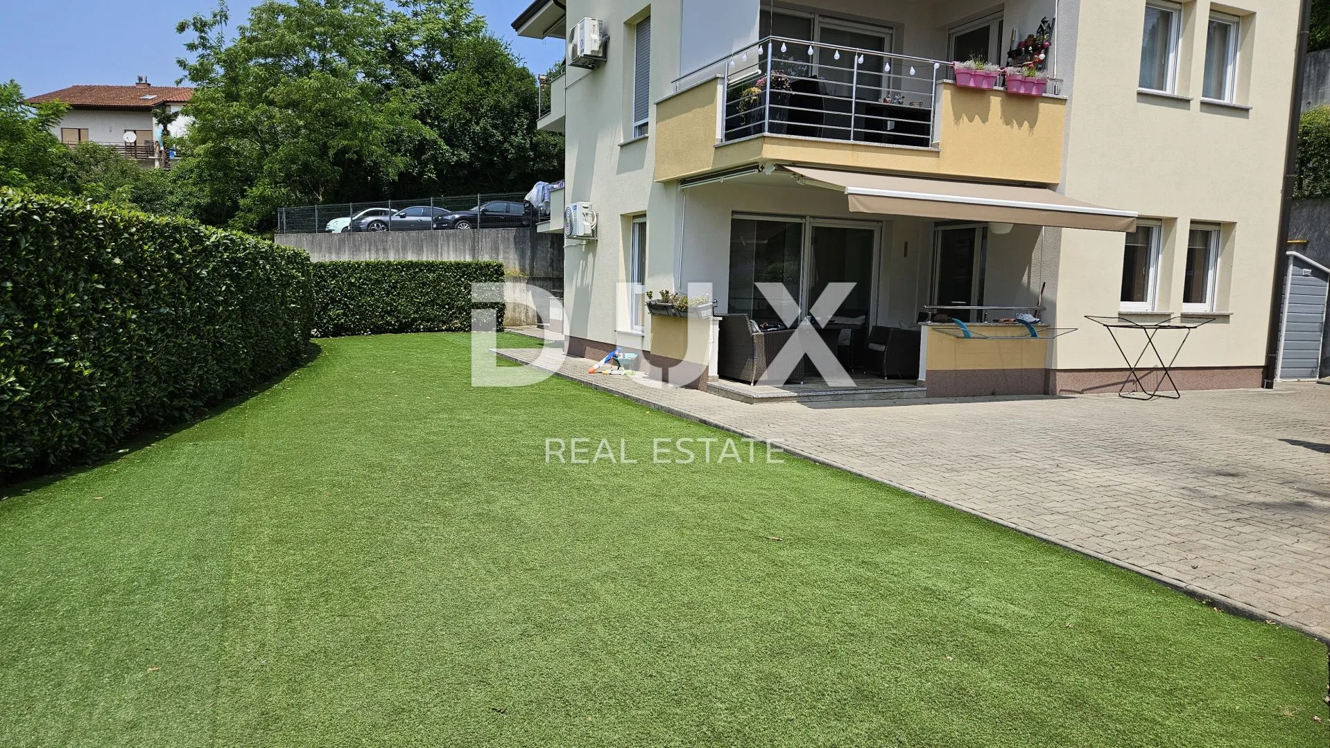 kastav - novogradnja predivan 3s+db stan 111m2 sa okućnicom - slika 2