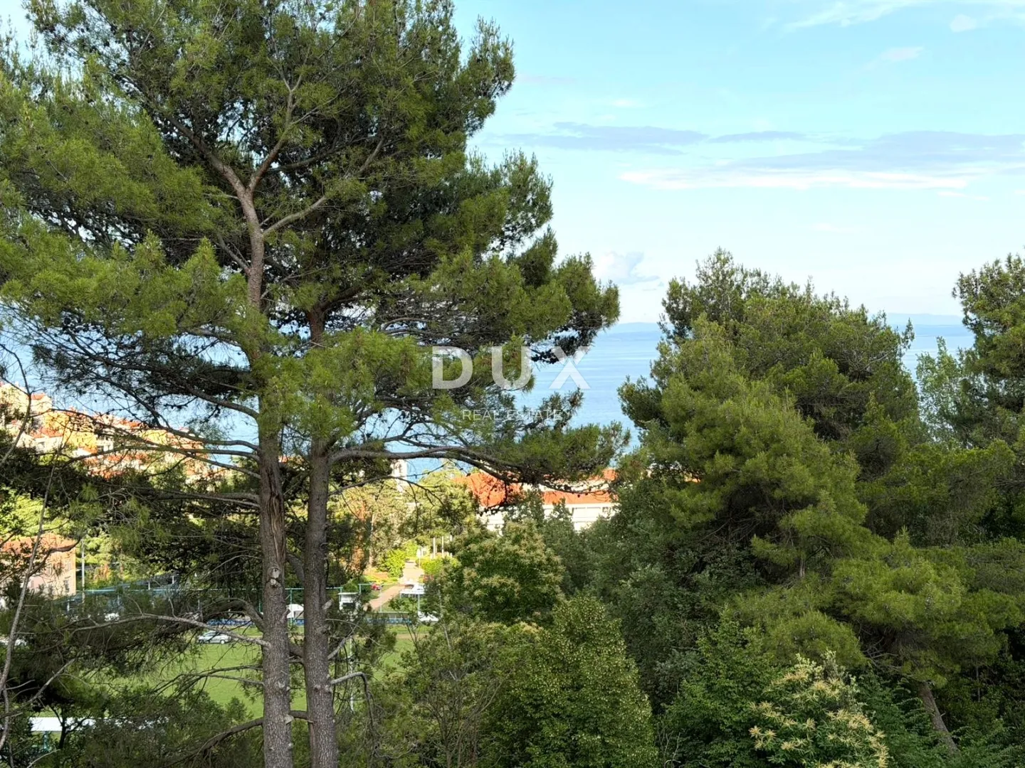 OPATIJA, MOŠĆENIČKA DRAGA - Vrhunska investicija, stan s terasom i parkingom, pogled na more, dvije spavaće sobe