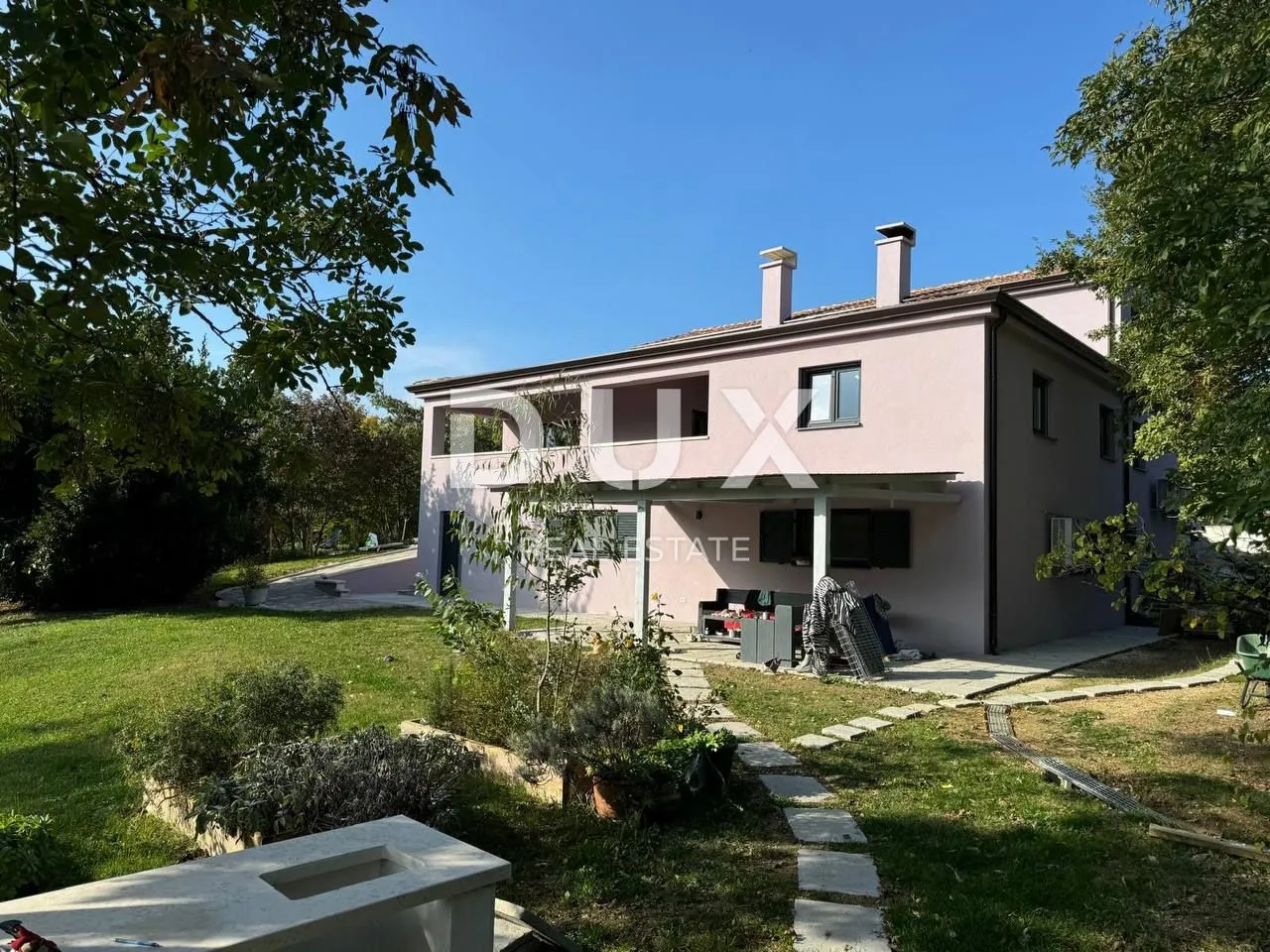 istra, gračišće - novogradnja s prostranom okućnicom - slika 3