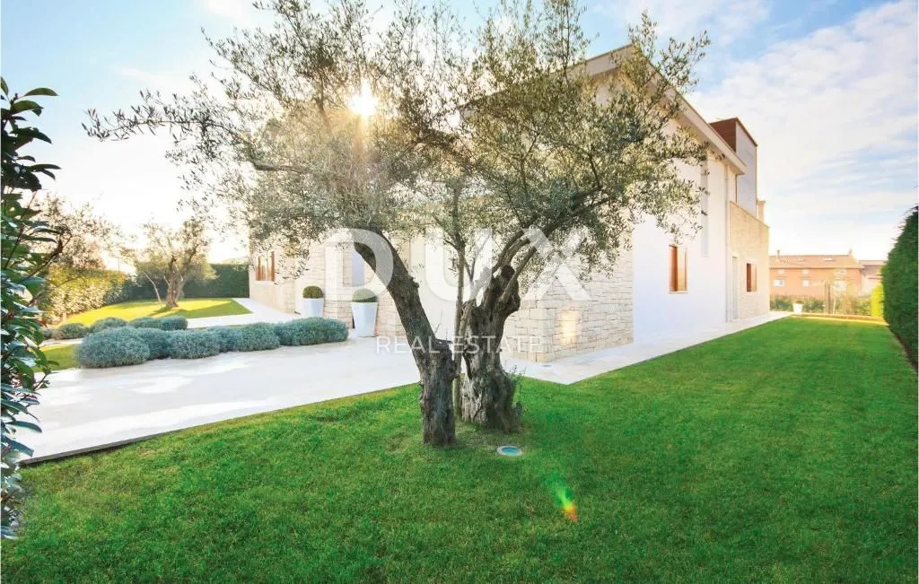 istra,poreč - luksuzna vila u blizini mora - slika 3